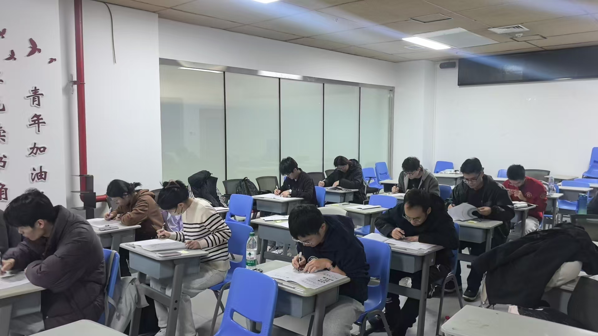 我司联合粉笔公考举办校园模考活动