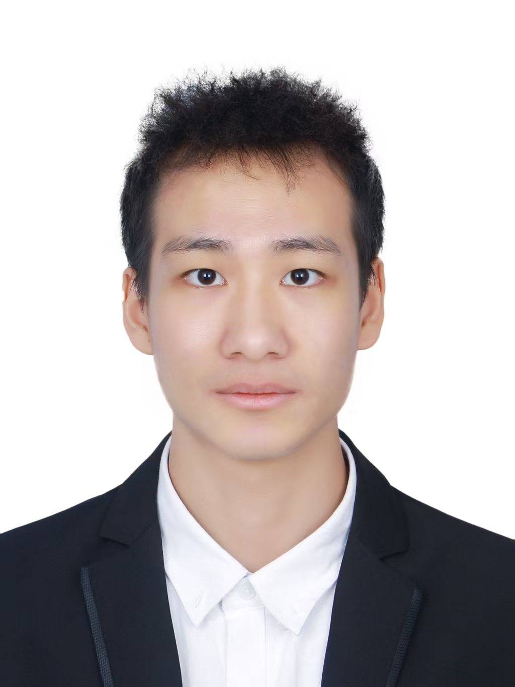 任鑫英